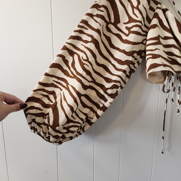 HYFVE Zebra Animal Print Crop Top Cropped Long Sleeve Blouse Party Sexy Boho - Picture 3 of 6